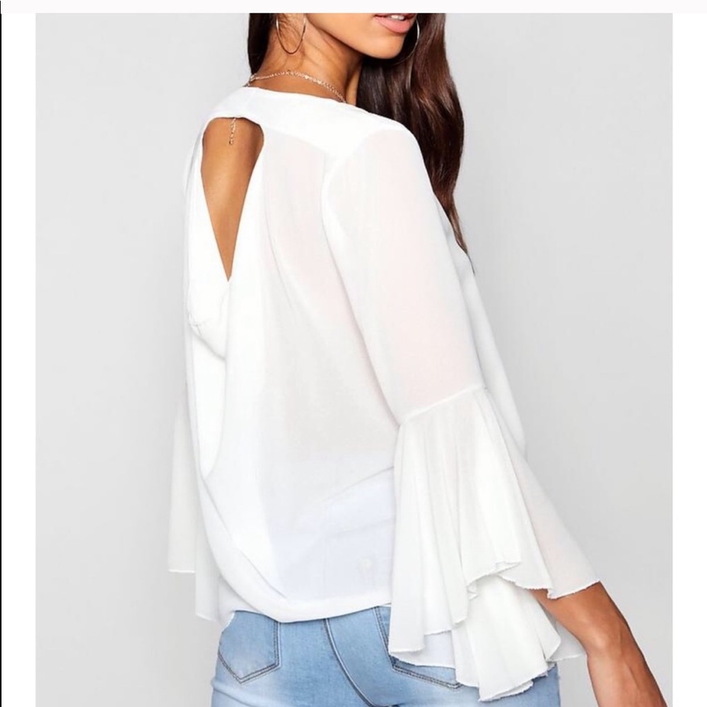 Boohoo white flowy top! Worn ONCE!